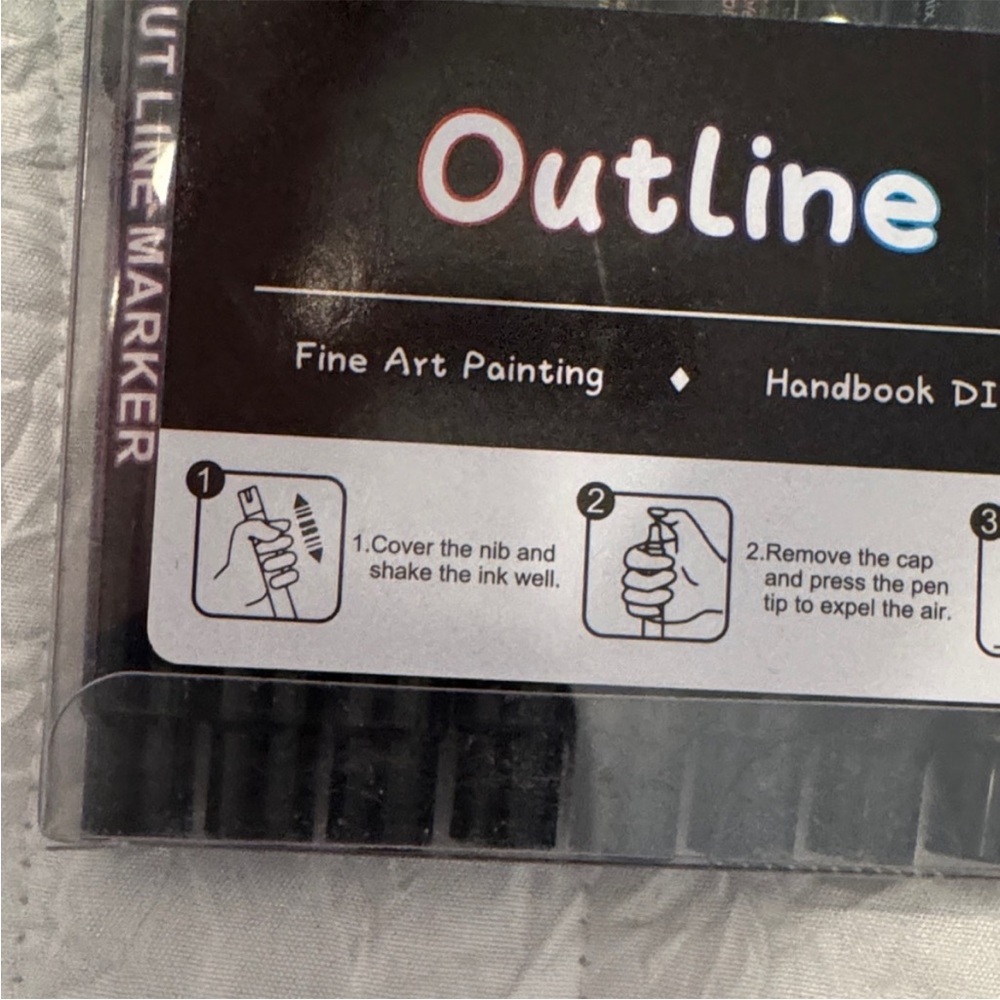 Outline Marker 12-Pack - Multicolor Metallic & Pastel Set - Picture 3 of 6